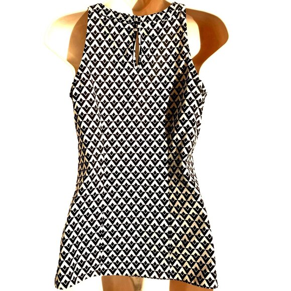White House Black Market Sleeveless Geometric Print Blouse Womens Size 0 Keyhole - Picture 2 of 13
